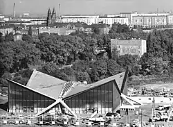Hyparschale Magdeburg im Aufbau, 1969