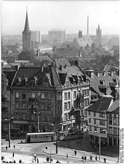 Typ 104 hinter einem Gothawagen am Domplatz (1969)