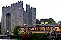 Bunratty Castle und Durty Nelly’s Pub