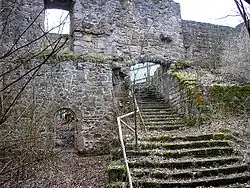 Treppenaufgang im Hauptgebäude