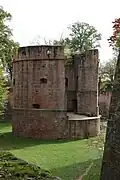 Burg Breuberg, östlicher vorgeschobener und offener Batterieturm „Michaelsturm“ (1480 bis spätestens 1507) im Zwinger, Hessen