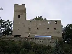 Turmpalasburg Liebenstein, Bergfried und Palas wurden zeitgleich im Verbund aufgemauert, Thüringen