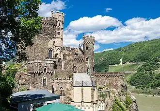 Burg Rheinstein von Süden
