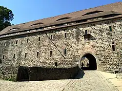 Kornhaus/Marstall, gleichzeitig Zugang zum 2. Burghof