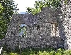 Die Nordwand des Palas