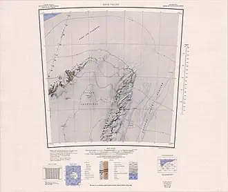 Ford-Piedmont-Gletscher, Dufek-Massiv, Sallee-Schneefeld, Forrestal Range