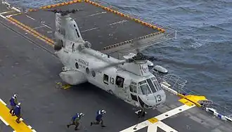 CH-46 „Sea Knight“ an Bord der Saipan