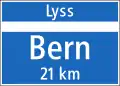 4.28 Ortsende auf Hauptstrassen (CH) – Lyss ist der nächste Ort auf dieser Strasse, bis Bern sind es 21&nbsp;km