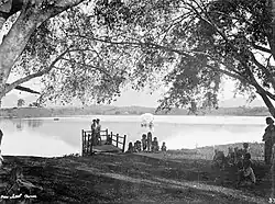 Schwimmende Häuser am Bagendit See