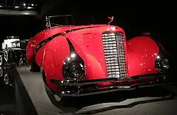 Cadillac V16 Hartmann Cabriolet (2011) mit nicht authentischer Lackierung und ohne Zusatzscheinwerfer