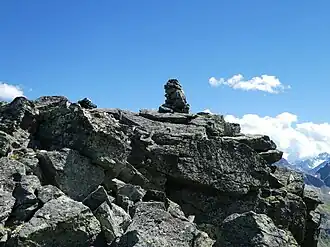 Steinmann auf dem Piz Neir