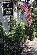 Cypress Inn, Hotel von Doris Day
