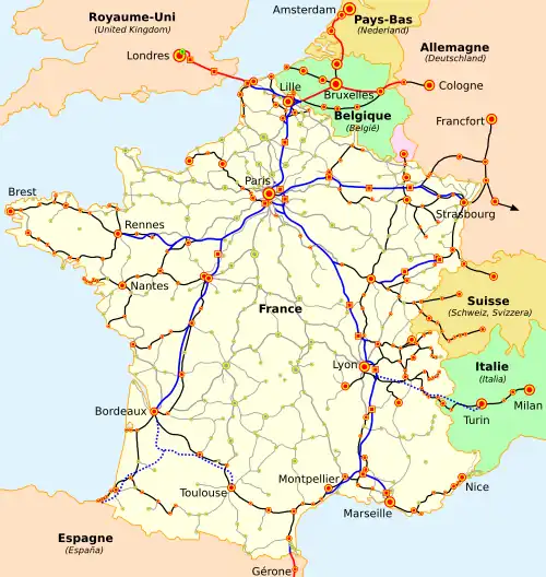 Grafik Frankreichs mit eingezeichneten Fernzugstrecken. Die Grenzverbindungen zu Großbritannien, Belgien, Niederlande, Deutschland, Schweiz und Italien sind eingetragen.