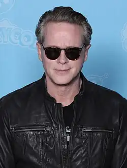 Henry Cavill spielt Gus March-Phillips und Cary Elwes den Brigadier Gubbins „M“, der auf dem echten Generalmajor Colin McVean Gubbins basiert