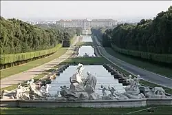 Palast des 18. Jahrhunderts von Caserta mit Park, dem Vanvitelli-Aquädukt und San-Leucio-Anlage