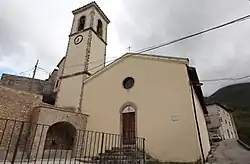 Die Kirche Santa Maria Assunta im Ortskern