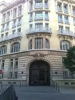 Rue du Cherche Midi / Rue du Regard: Die ehemalige „Central téléphonique Littré“ (Telefonzentrale)