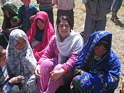 Chékéba Hachemi mit den Frauen von Bamyan, 2006