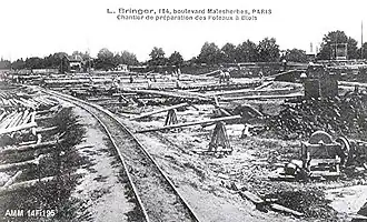 Fertigung von Telefonmasten in Blois durch L. Bringer