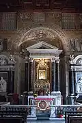 Oratorio San Venanzio mit Apsiswand und Altar