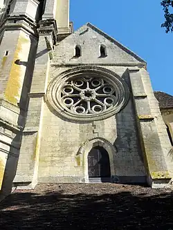 Südquerhaus mit Rosenfenster