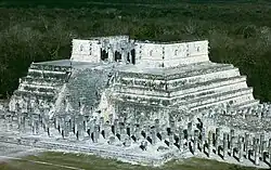 Gesamtansicht des Tempels