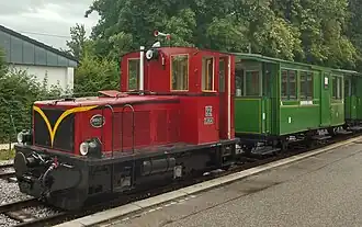 Die Diesellokomotive nach der Umlackierung (Stand 2023)