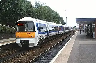 Triebwagen des Typs "Class 168" in Kidderminster