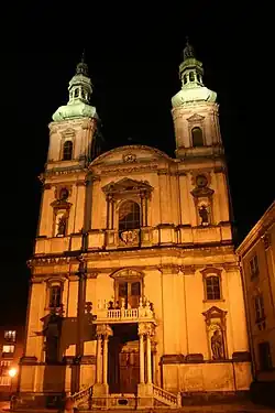 Kirche bei Nacht