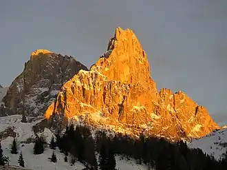 Cima di Vezzana und Cimon della Pala im Alpenglühen