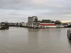 Mündung der Marne (von links) in die Seine