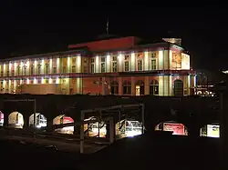 Das Palads bei Nacht (2005).