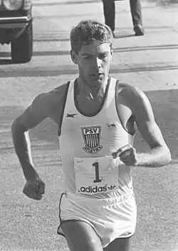 Cor&nbsp;Vriend – Platz&nbsp;dreißig