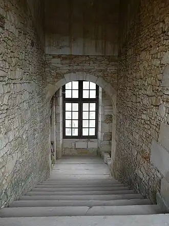 Treppenaufgang im Schloss Laxion