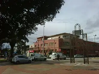 Blick auf das Postgebäude