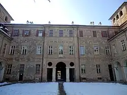 Palazzo Giriodi di Monastero vom Innenhof