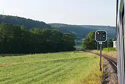 Abgedeckte Lampe links unten, weil der Fahrbegriff 1 nicht gebraucht wird.