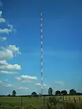 Sendeanlage für 630 kHz, bestehend aus einem 137 Meter hohen Stahlfachwerkmast