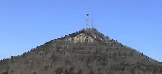 Der Currahee Mountain mit den Sendemasten auf dem Gipfel.