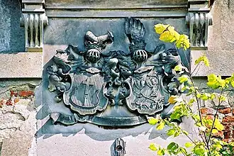 Allianzwappen an der Westfassade