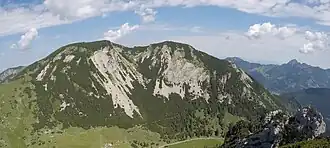 Dürrmiesing (rechts) und Hochmiesing (links), Ostseiten von den Ruchenköpfen aus gesehen