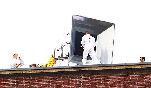 Fanfara Futurista. Quadrophon, Trommler und Saxophonist auf dem NRW-Forum