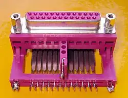 DB-25 (weiblich) 90°-Leiterplatten­montage, erhöht, pink für LPT/parallele Schnittstelle/Drucker­anschluss IEEE 1284