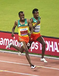 Muktar Edris und Selemon Bareg im Kampf um Gold kurz vor dem&nbsp;Ziel