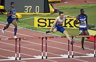 Auf der Zielgeraden (v.&nbsp;l.&nbsp;n.&nbsp;r.):: Timothy Lamonte Holmes, Karsten Warholm, Kyron&nbsp;McMaster