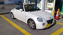 Rechtslenker mit offenem Dach