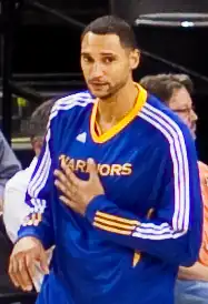 Dan Gadzuric während einem Spiel