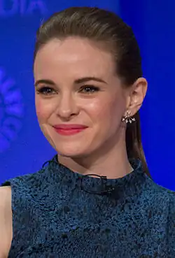 Danielle Panabaker spielt Dr. Caitlin Snow / Killer Frost / Frost