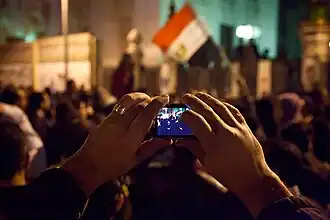 Versammlung von Gegnern des Verfassungsentwurfs in der Nähe des Präsidentenpalastes[315]