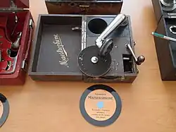 Reisegrammophon Paillard «Maestrophone»